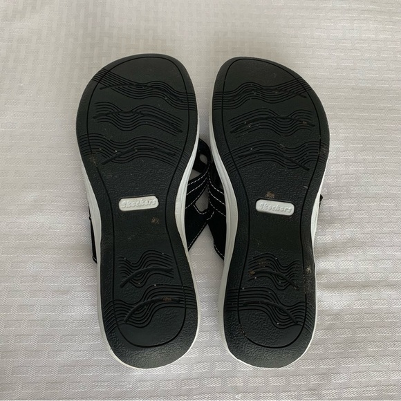 Skechers Relaxed Fit Memory Foam Sandals Womens 10 Black Slip On Comfort Summer - Picture 8 of 11